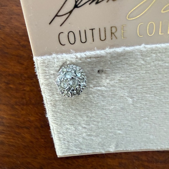 Kenneth Jay Lane diamond cluster stud earrings - Picture 2 of 4